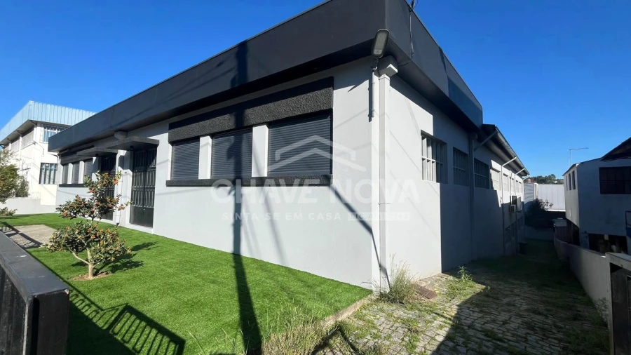 Negócio para Venda em São João da Madeira Foto 1