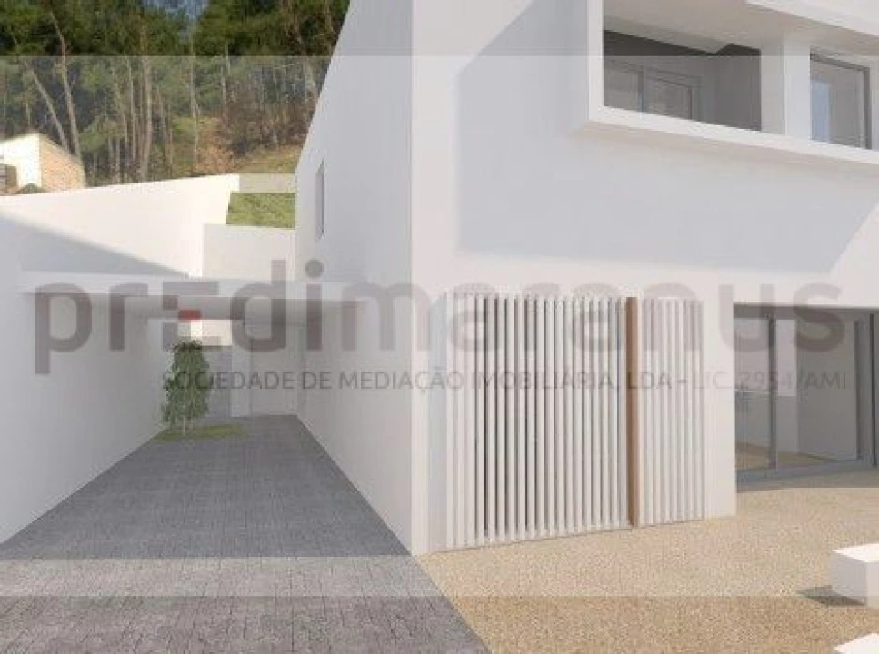 Moradia T3 para Venda em Vila Caiz Foto 4