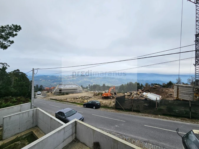 Moradia T3 para Venda em Vila Caiz Foto 13