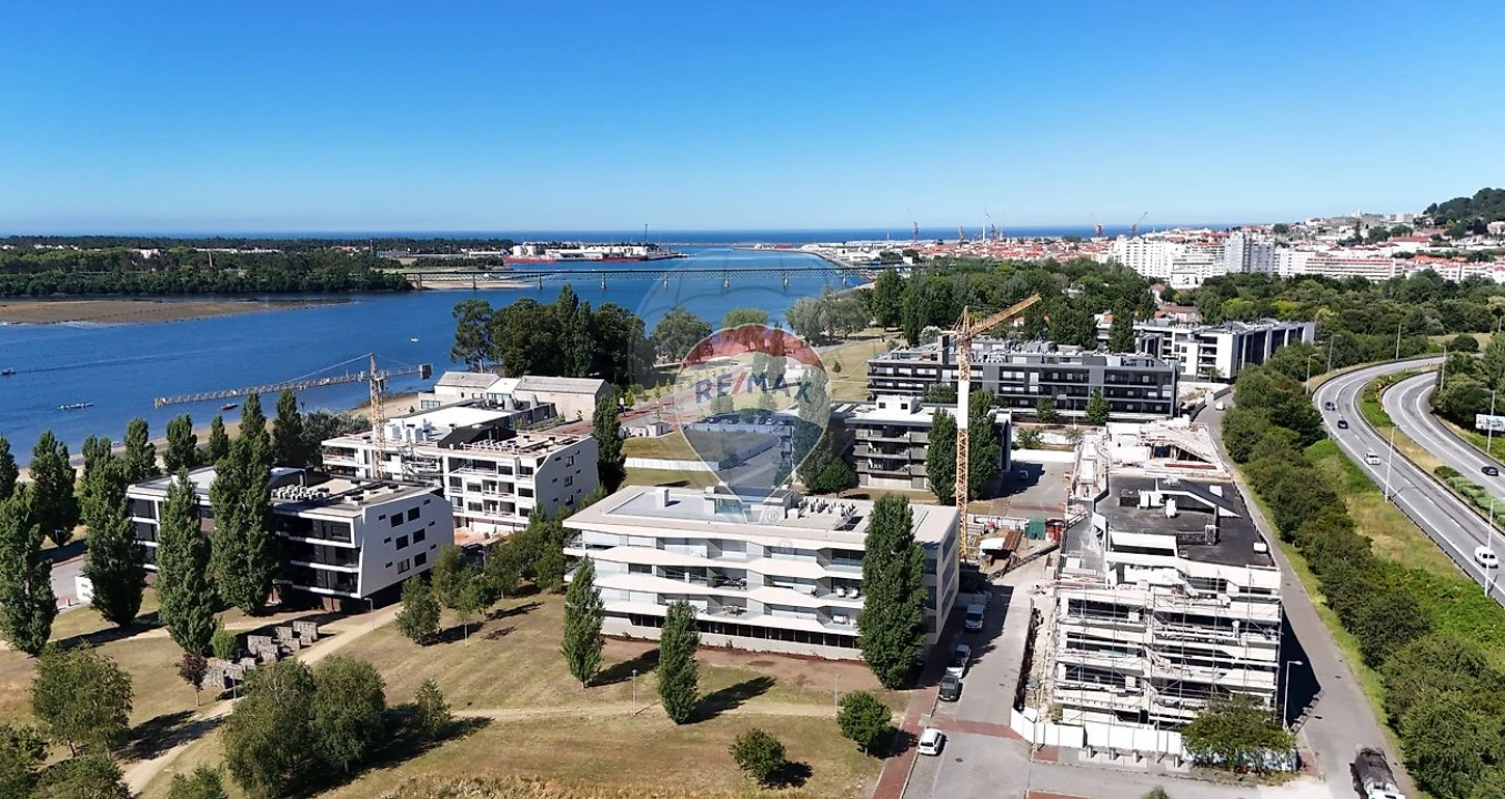 Apartamento T3 para Venda em Santa Maria Maior e Monserrate e Meadela Foto 13