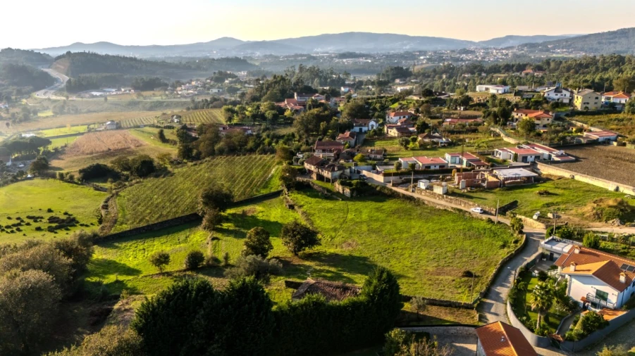 Quinta T4 para Venda em Areias de Vilar e Encourados Foto 1