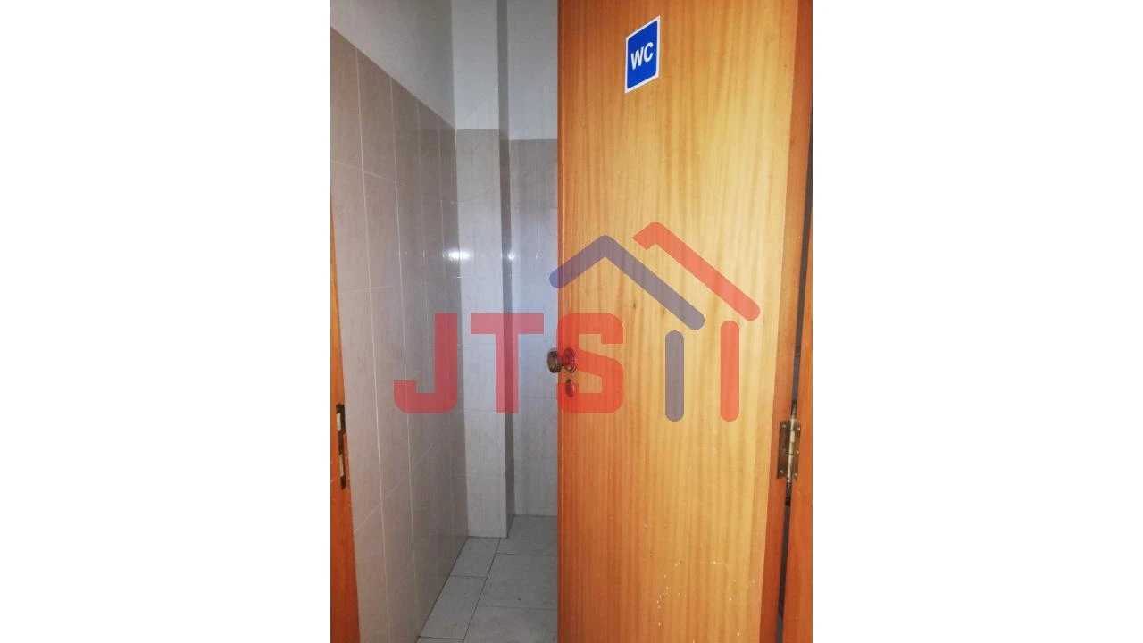 Negócio para Venda em Oliveira do Bairro Foto 5