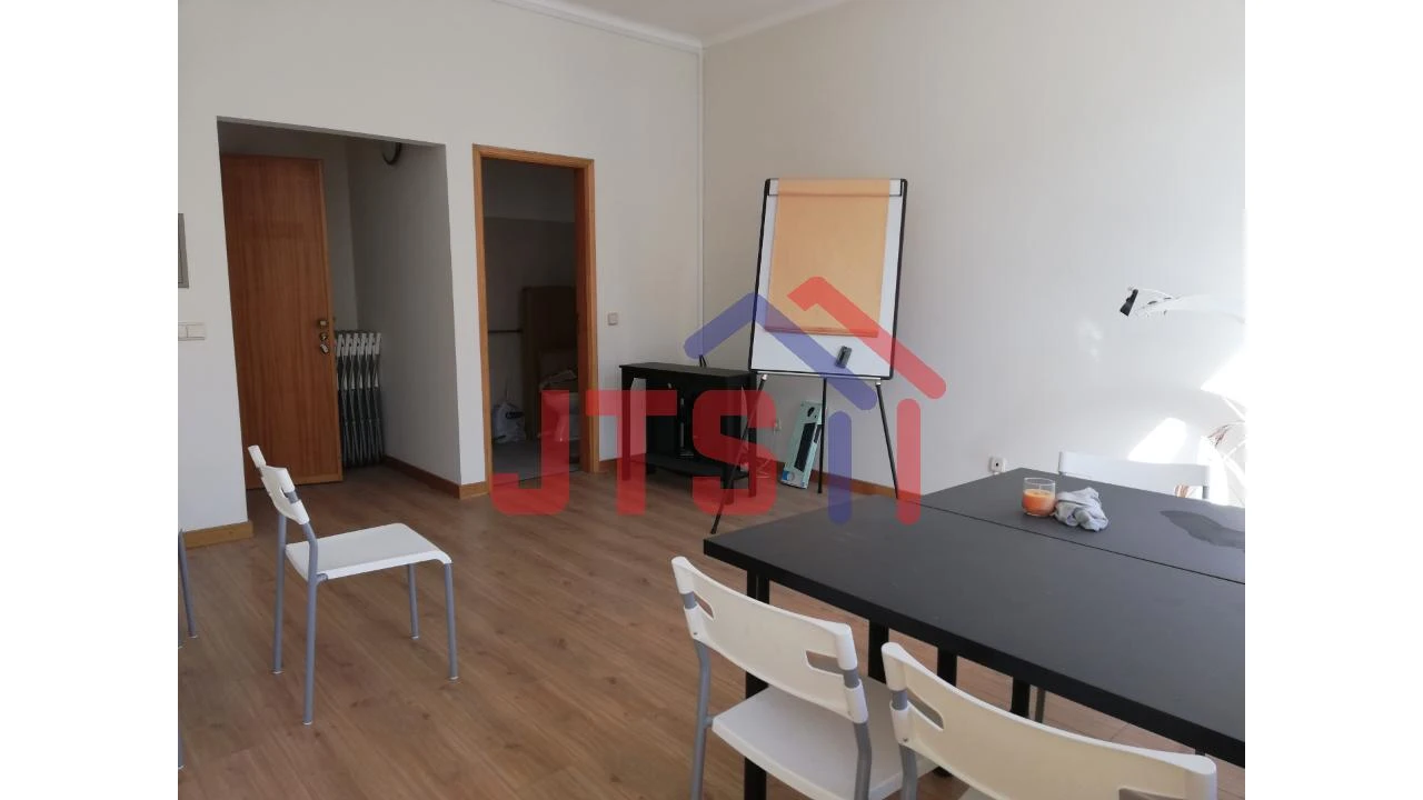 Escritório para Venda em Oliveira do Bairro Foto 1