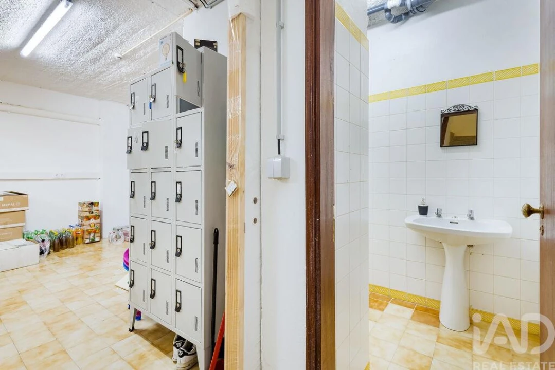 Loja para Venda em Lagos (São Sebastião e Santa Maria) Foto 18