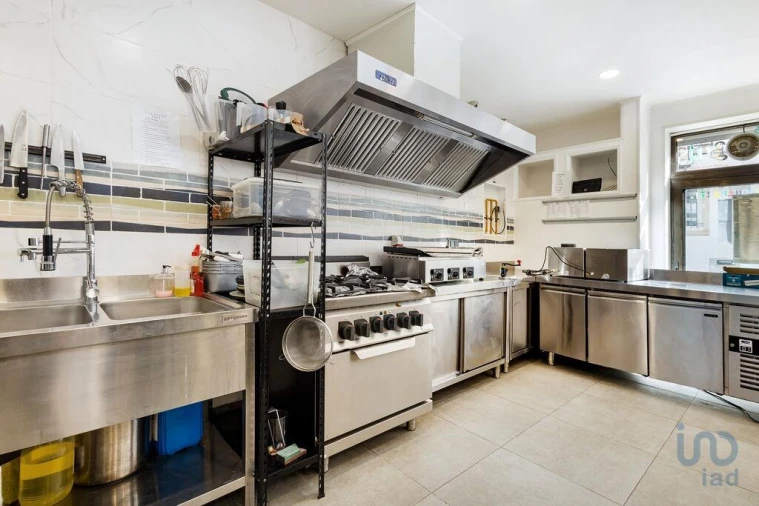 Loja para Venda em Lagos (São Sebastião e Santa Maria) Foto 6