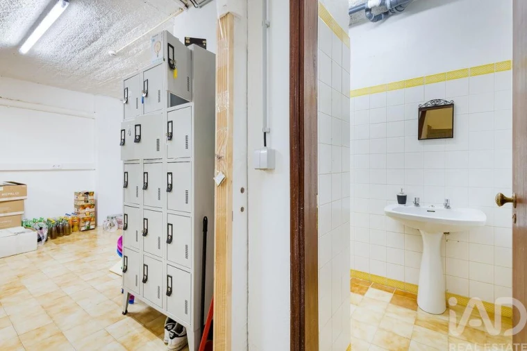 Loja para Venda em Lagos (São Sebastião e Santa Maria) Foto 18