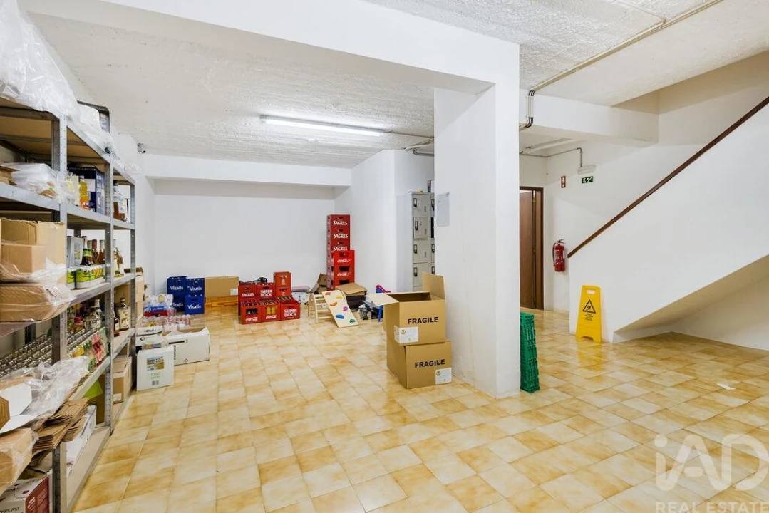 Loja para Venda em Lagos (São Sebastião e Santa Maria) Foto 16