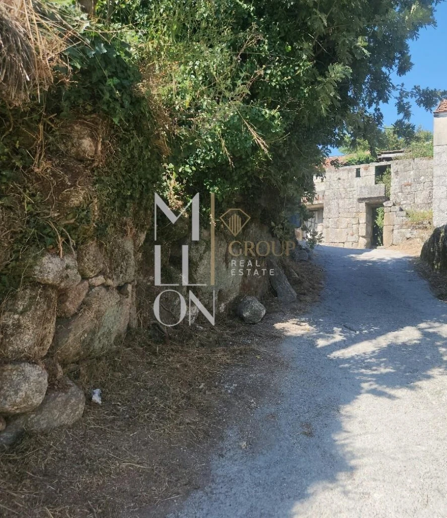 Moradia T2 para Venda em Bustelo, Carneiro e Carvalho de Rei Foto 5