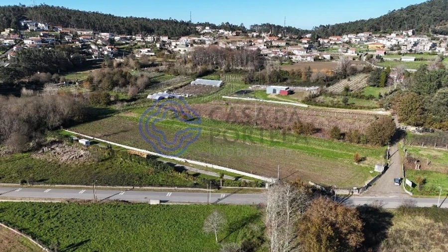 Terreno para Venda em Romariz Foto 4