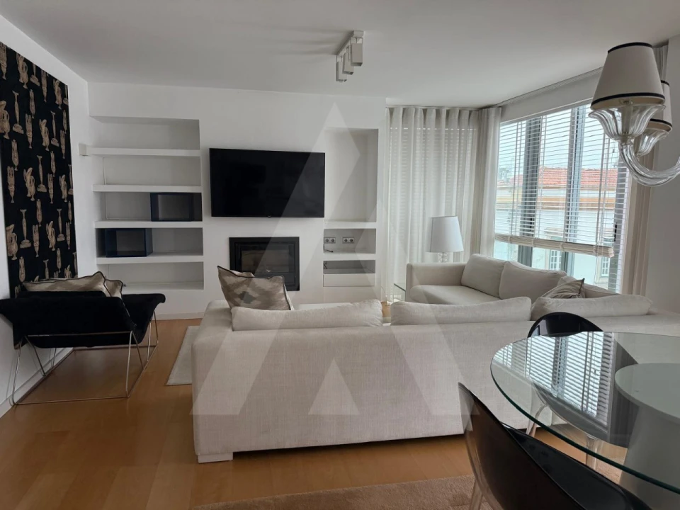 Apartamento T3 para Arrendamento em Glória e Vera Cruz Foto 4