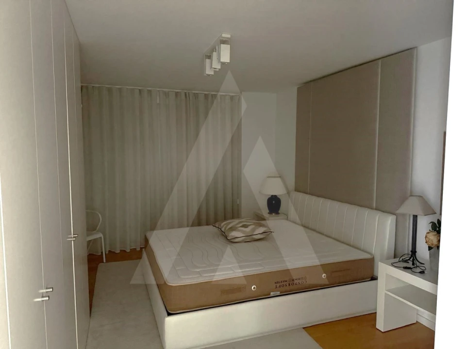 Apartamento T3 para Arrendamento em Glória e Vera Cruz Foto 12