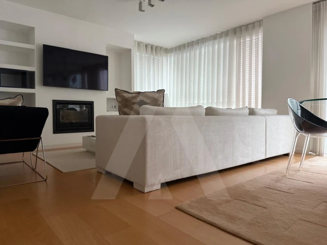 Apartamento T3 para Arrendamento em Glória e Vera Cruz Foto 3