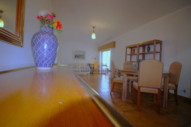 Apartamento T2 para Venda em Portimão Foto 5