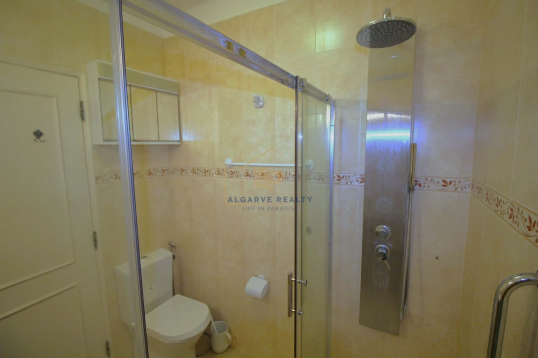 Apartamento T2 para Venda em Portimão Foto 15