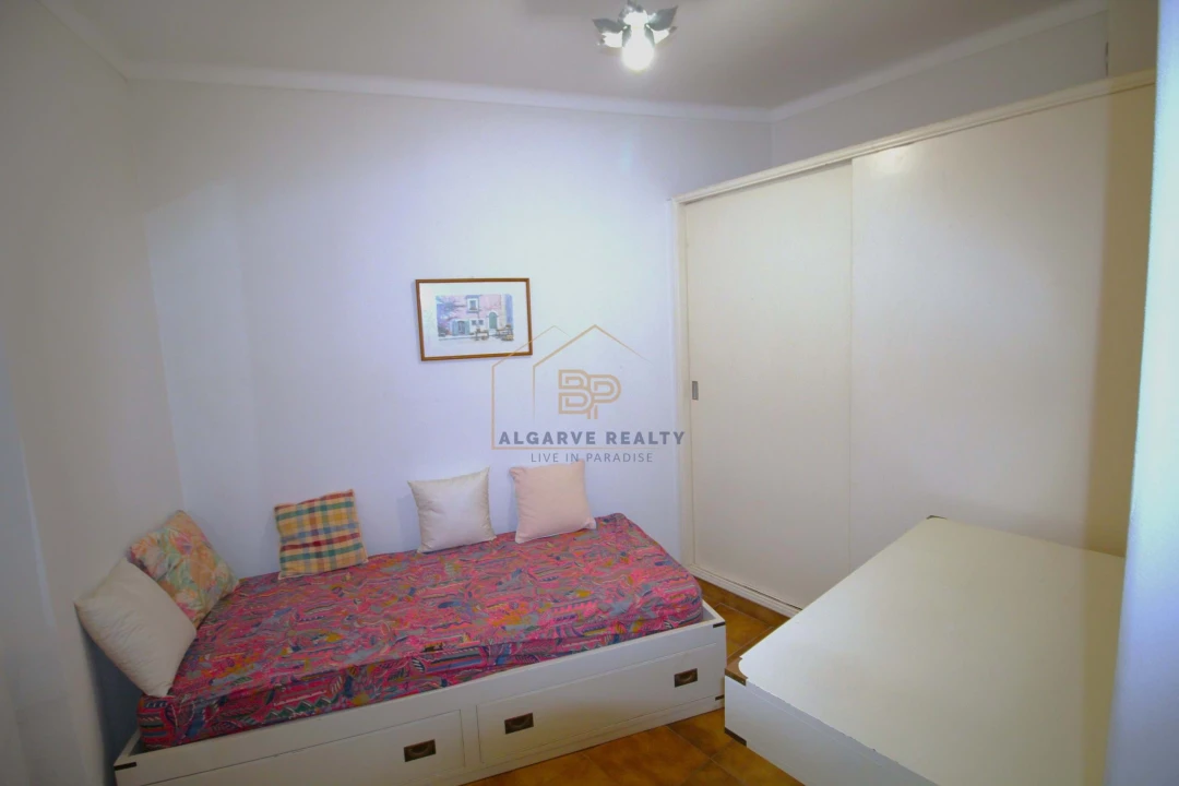 Apartamento T2 para Venda em Portimão Foto 12