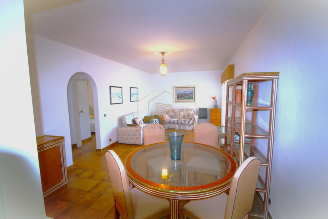 Apartamento T2 para Venda em Portimão Foto 4