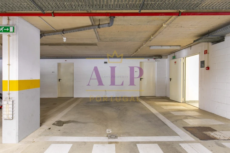 Apartamento T2 para Venda em Lagos (São Sebastião e Santa Maria) Foto 30