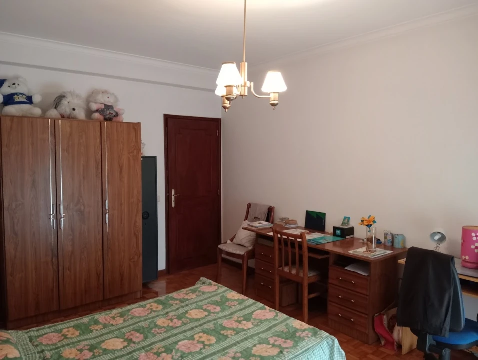 Prédio para Venda em Campanhã Foto 14