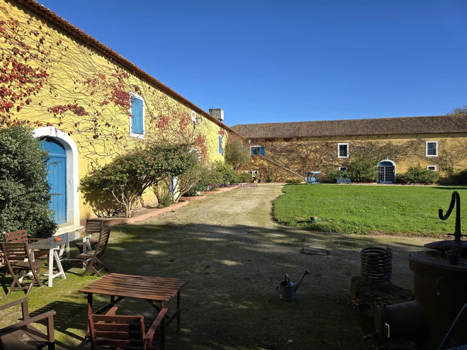 Quinta T0 para Venda em Valado dos Frades Foto 18