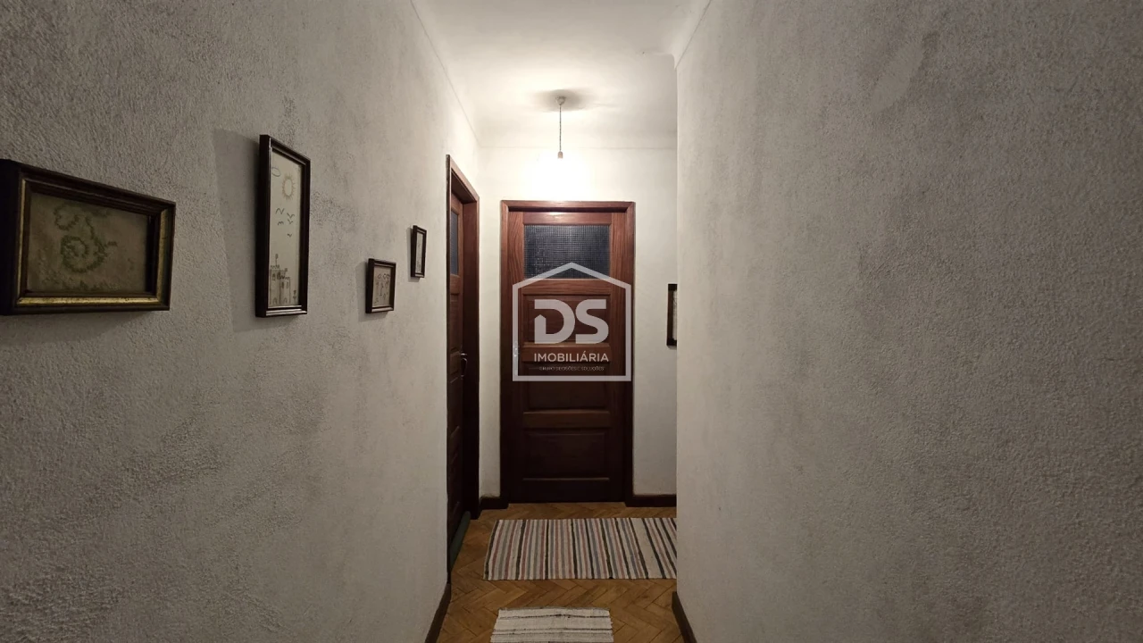 Moradia T4 para Venda em Moimentinha Foto 44