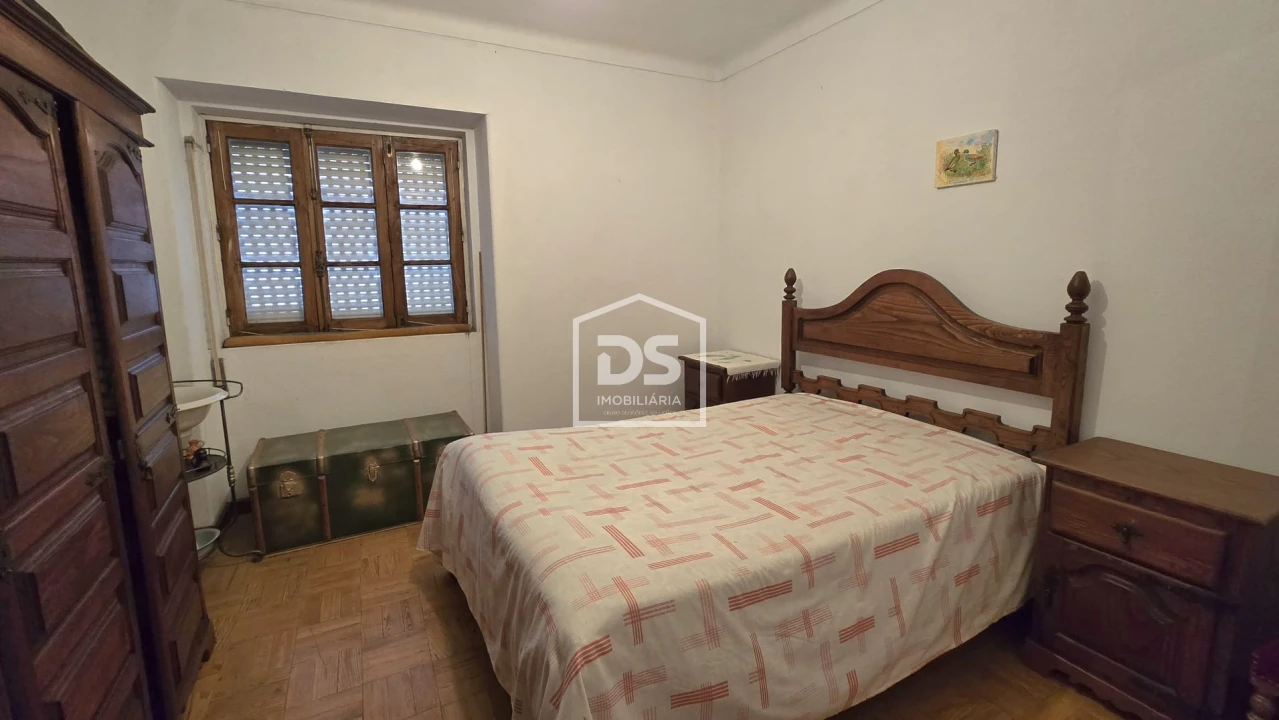 Moradia T4 para Venda em Moimentinha Foto 31