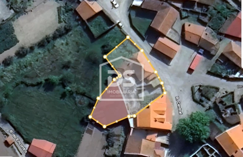 Moradia T4 para Venda em Moimentinha Foto 58