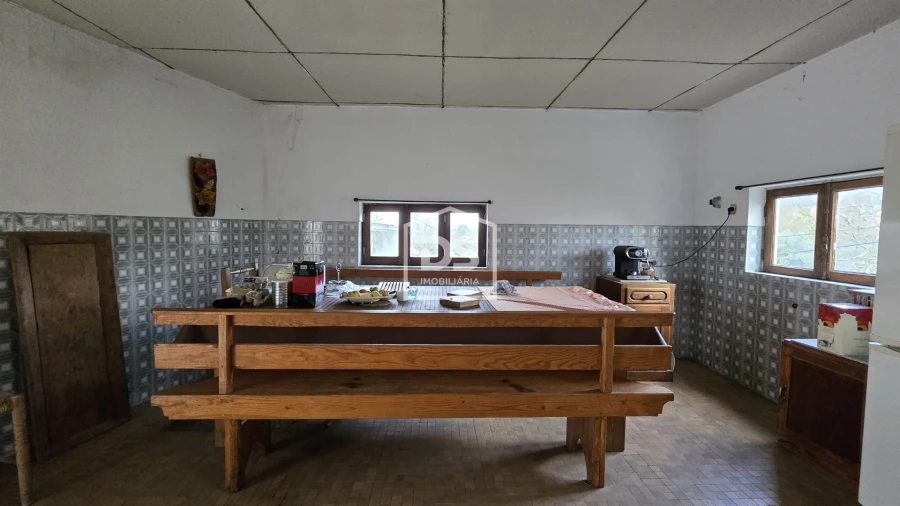 Moradia T4 para Venda em Moimentinha Foto 40