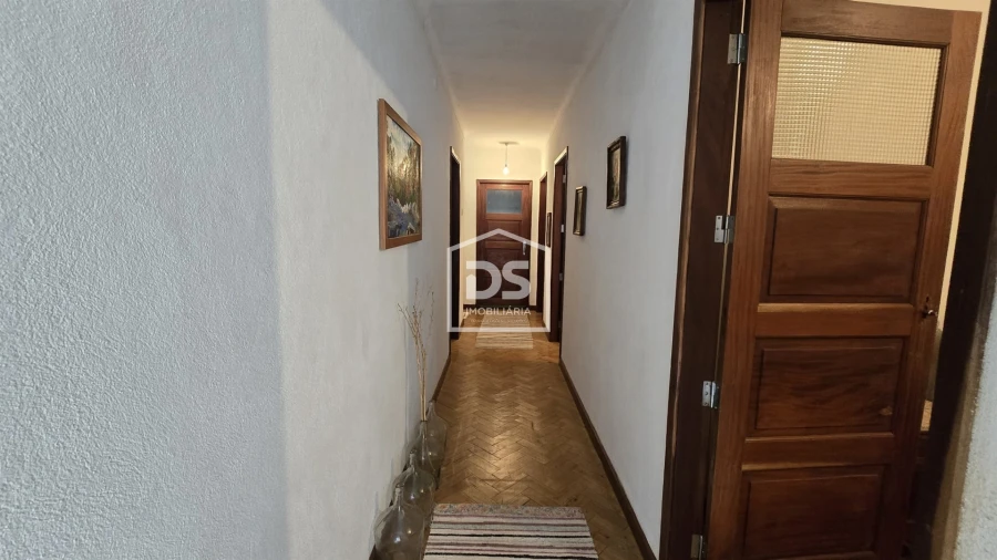 Moradia T4 para Venda em Moimentinha Foto 35