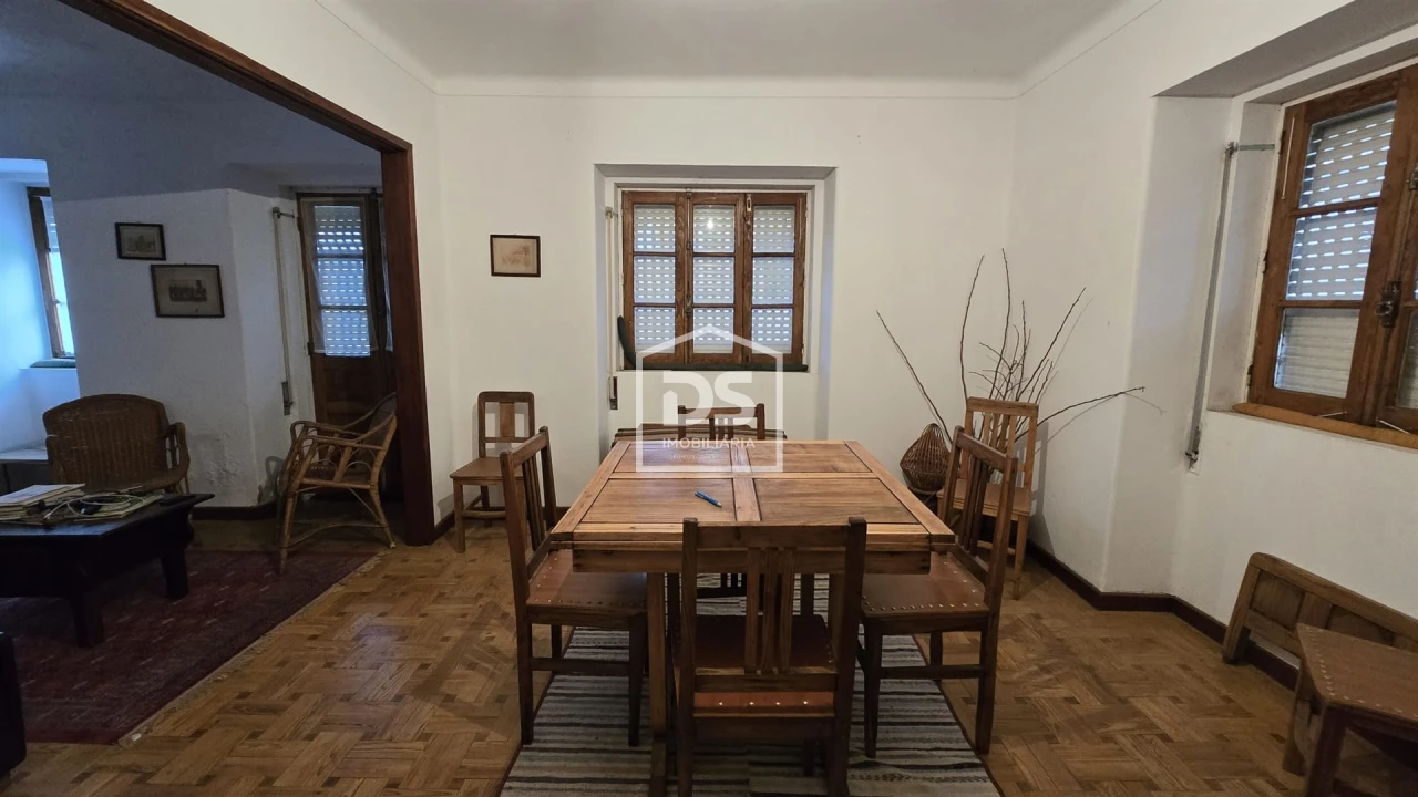 Moradia T4 para Venda em Moimentinha Foto 29