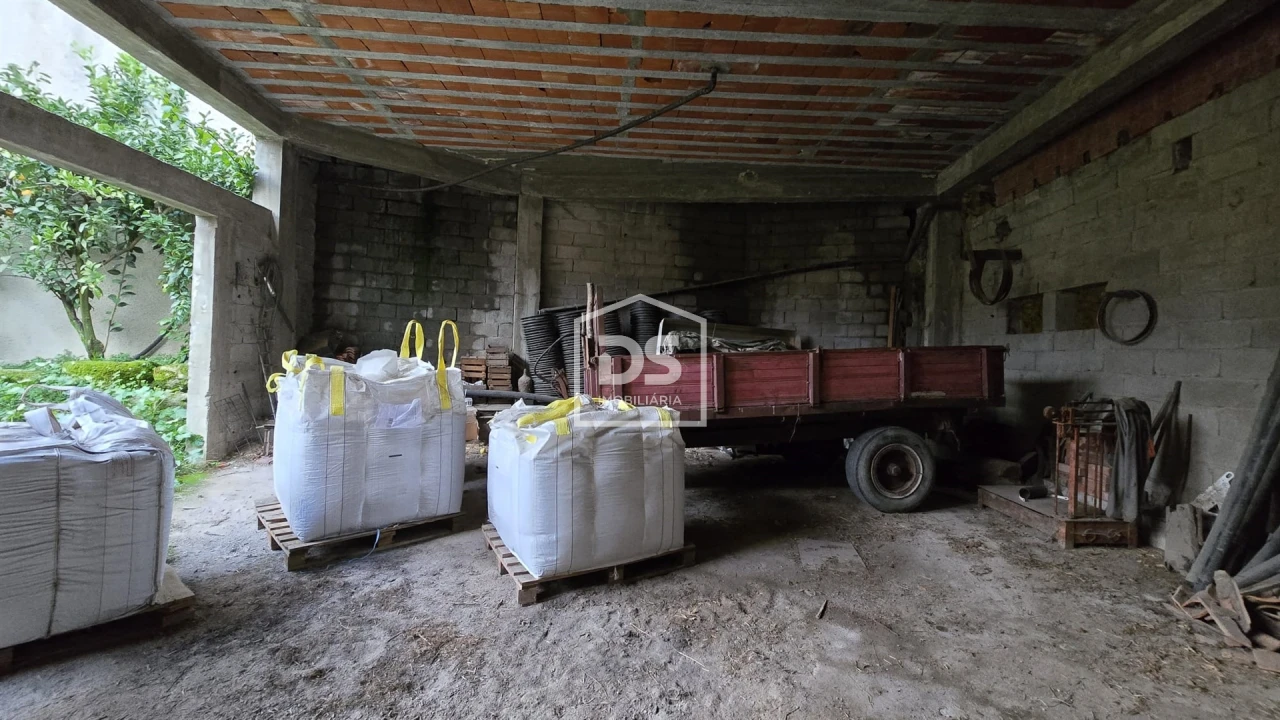 Moradia T4 para Venda em Moimentinha Foto 11