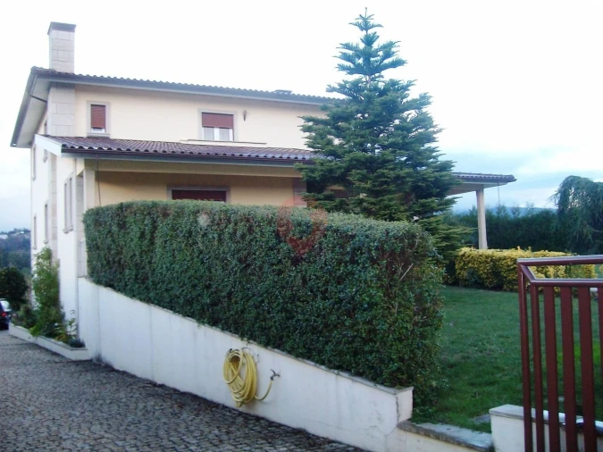 Moradia T5 para Venda em Barbeita Foto 4