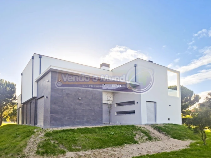 Moradia T6 para Venda em Santo Estêvão Foto 15