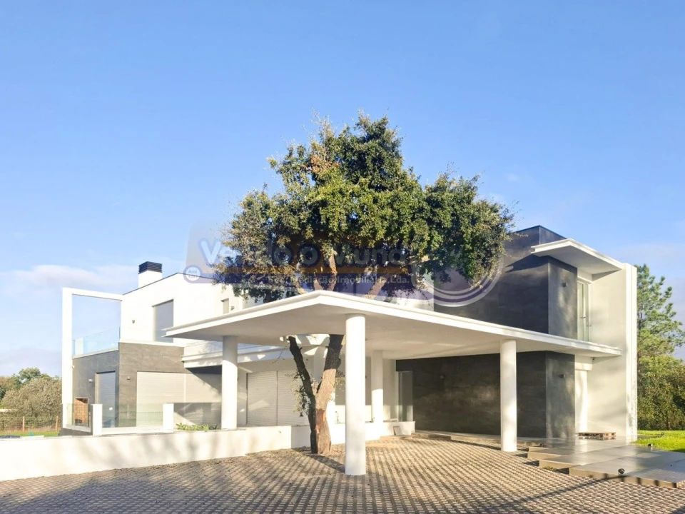 Moradia T6 para Venda em Santo Estêvão Foto 9