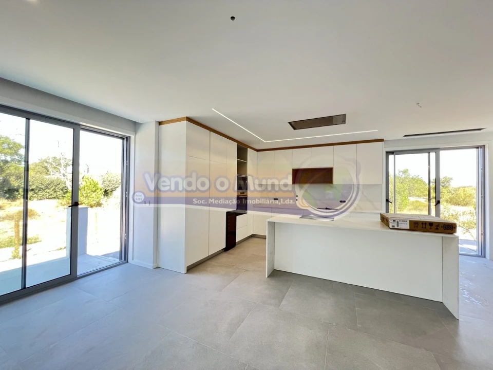 Moradia T6 para Venda em Santo Estêvão Foto 19