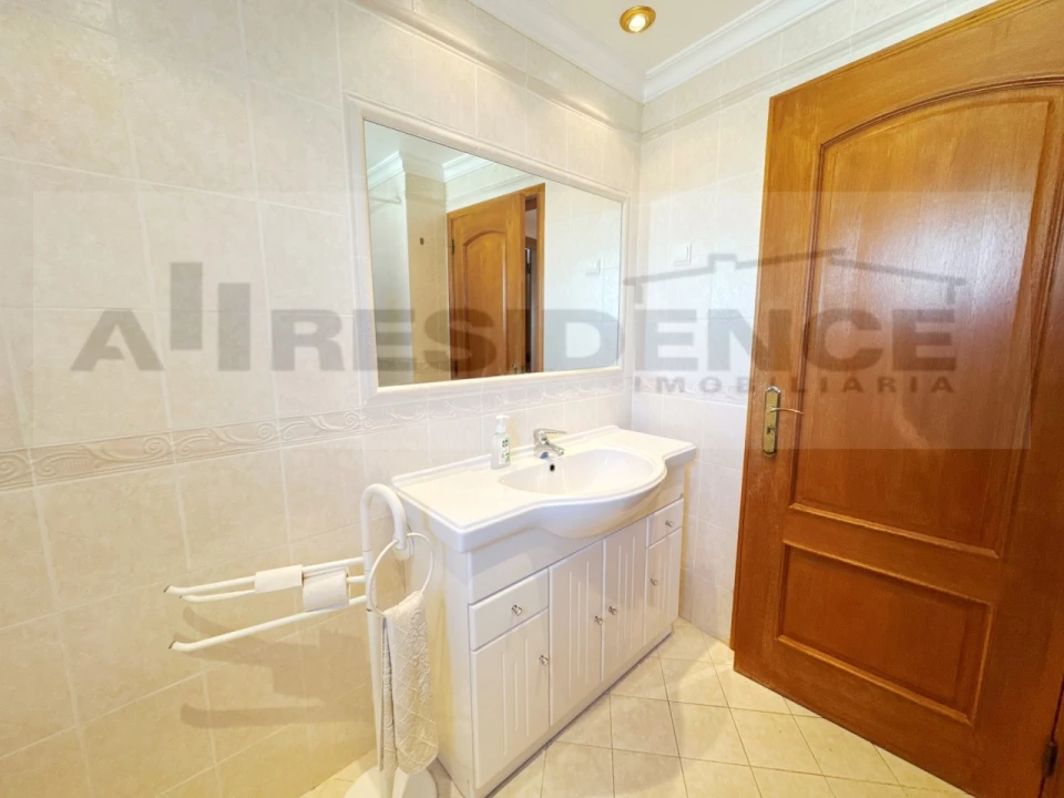 Apartamento T3 para Venda em Albufeira e Olhos de Água Foto 13