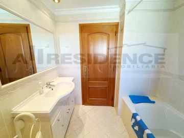 Apartamento T3 para Venda em Albufeira e Olhos de Água