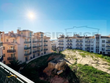 Apartamento T3 para Venda em Albufeira e Olhos de Água
