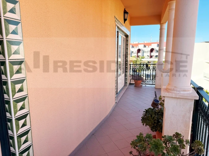 Apartamento T3 para Venda em Albufeira e Olhos de Água Foto 9