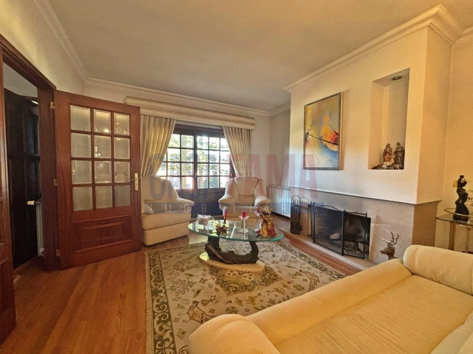 Moradia T4 para Venda em Bougado (São Martinho e Santiago) Foto 8