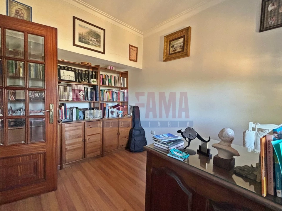 Moradia T4 para Venda em Bougado (São Martinho e Santiago) Foto 11