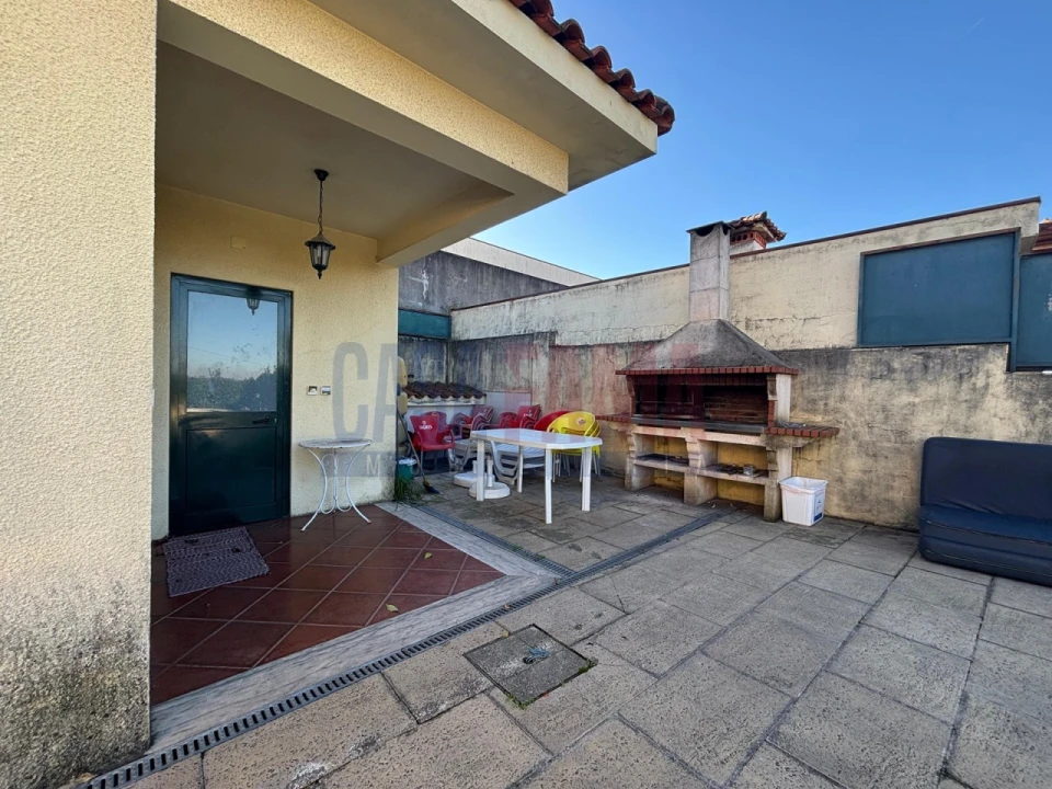 Moradia T4 para Venda em Bougado (São Martinho e Santiago) Foto 31