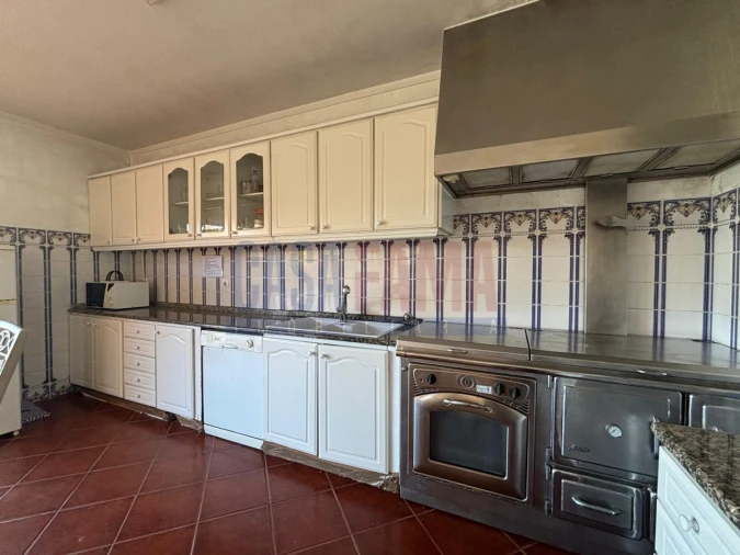 Moradia T4 para Venda em Bougado (São Martinho e Santiago) Foto 34