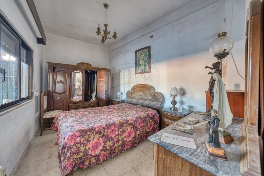 Moradia T1 para Venda em Almoster Foto 26