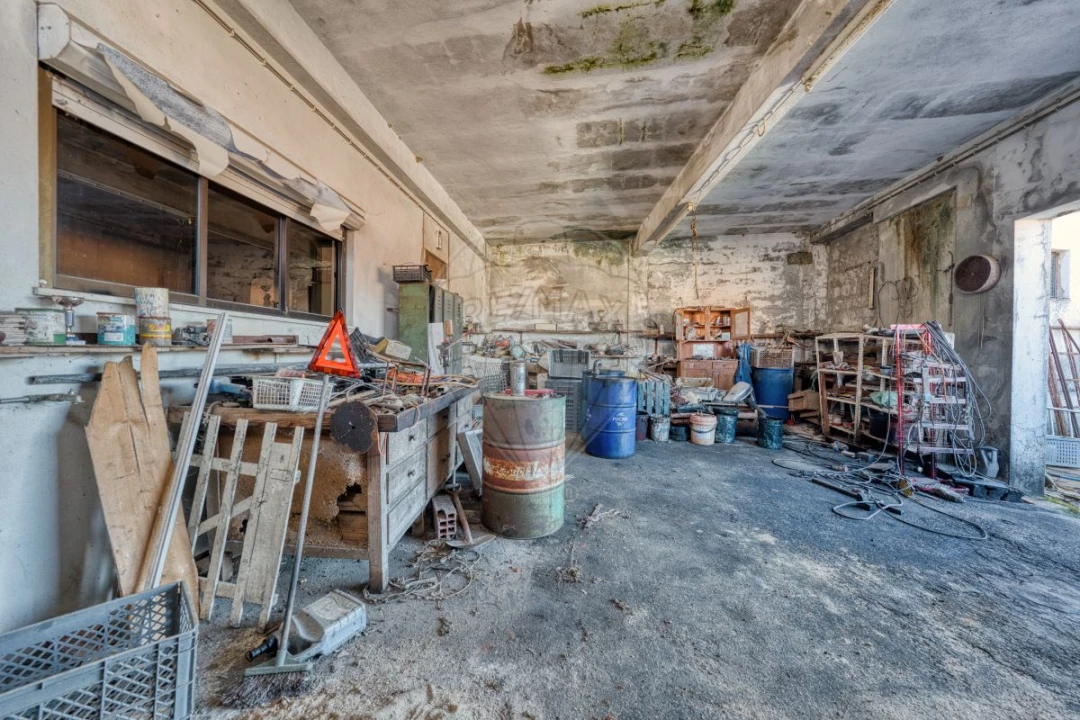 Moradia T1 para Venda em Almoster Foto 16