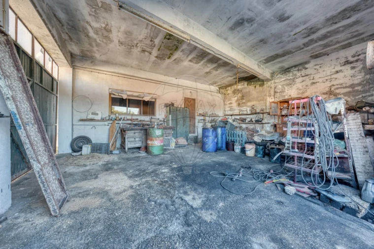 Moradia T1 para Venda em Almoster Foto 15