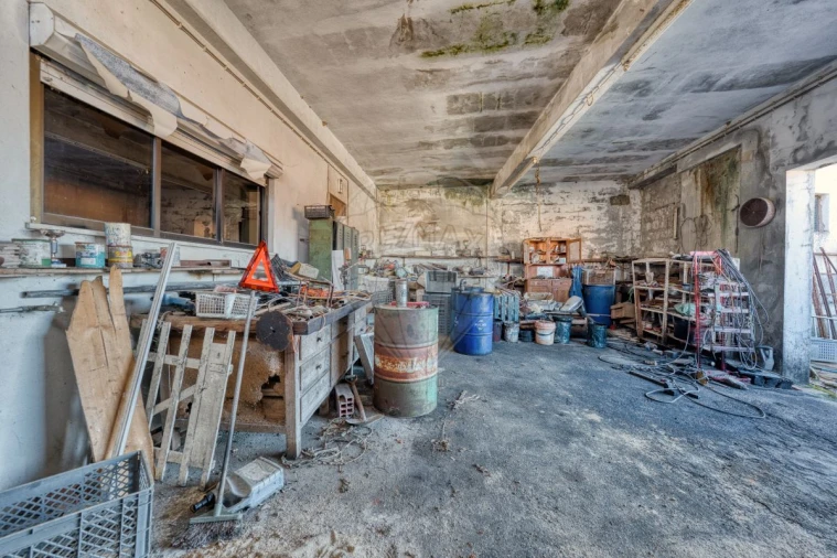 Moradia T1 para Venda em Almoster Foto 16