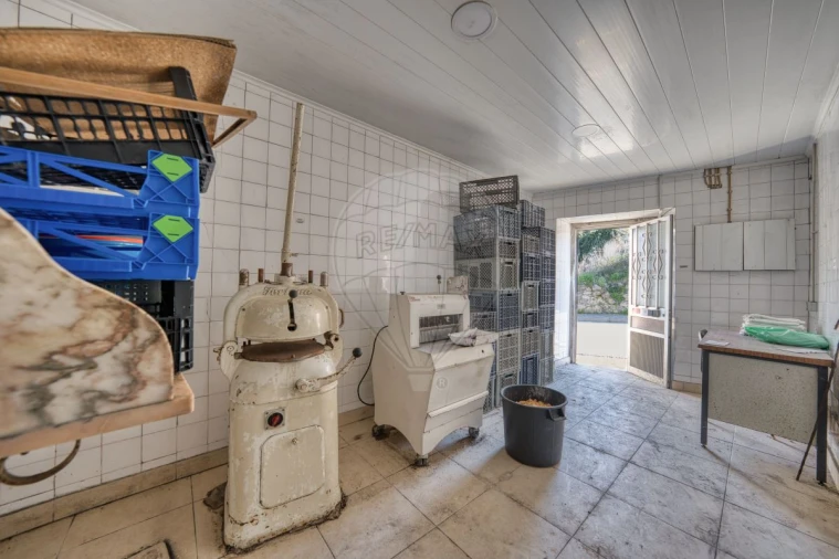 Moradia T1 para Venda em Almoster Foto 36