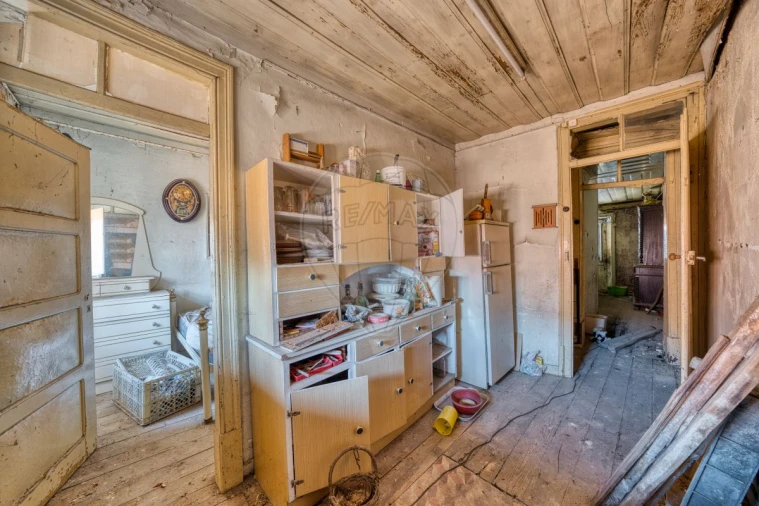 Moradia T1 para Venda em Almoster Foto 30