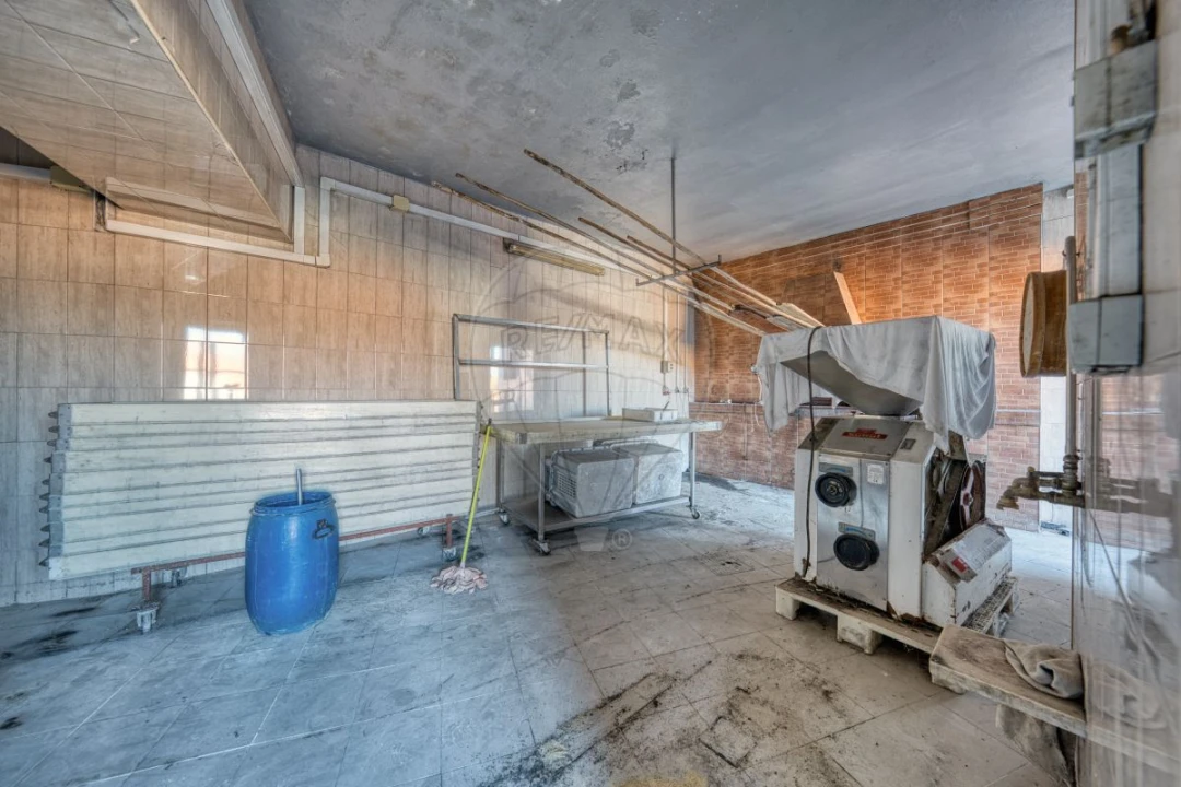 Moradia T1 para Venda em Almoster Foto 7