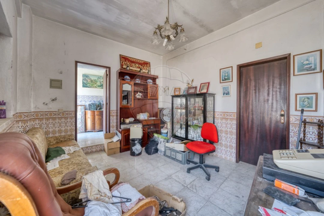 Moradia T1 para Venda em Almoster Foto 24